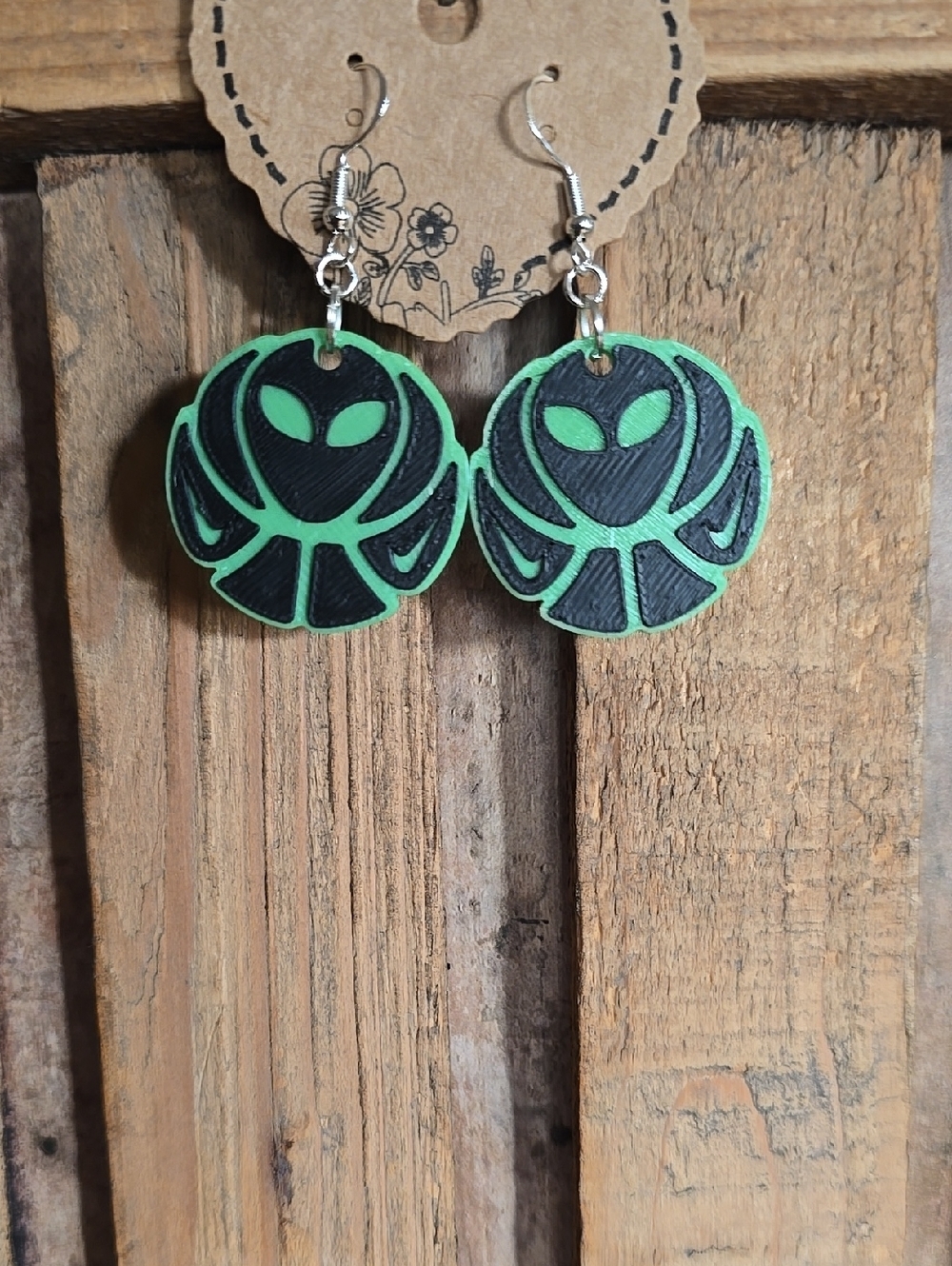 Spurs Alien Earrings